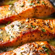 Garlic Butter Salmon: The Best Recipe for a Juicy Dinner